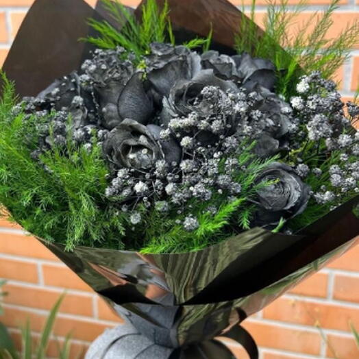 Buquê 8 Rosas Preto