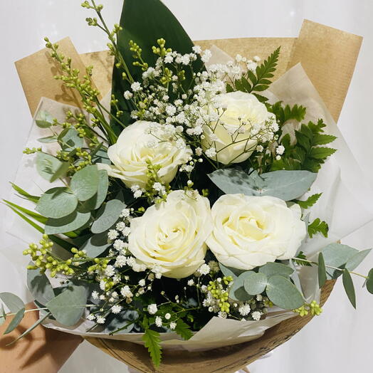 Buquê 4 Rosas Brancas