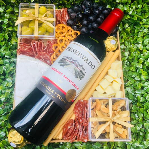 Tabuas De Frios Premium Com Vinho