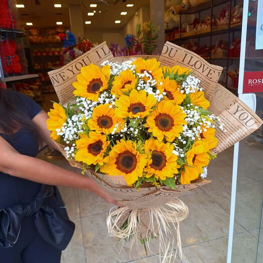 Buquê Love You de 15 Girassol
