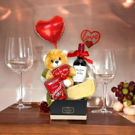 Cesta Box Luxo de Vinho Pequena com Urso e Chocolates