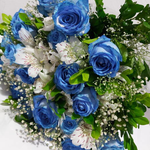 Buquê Especial 18 Rosas Azuis