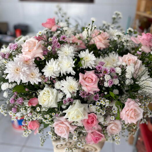 Buquê Gigante com 20 Rosas e Flores do Campo