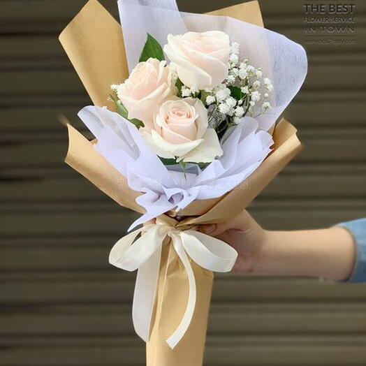 Buquê de 3 Rosas Brancas