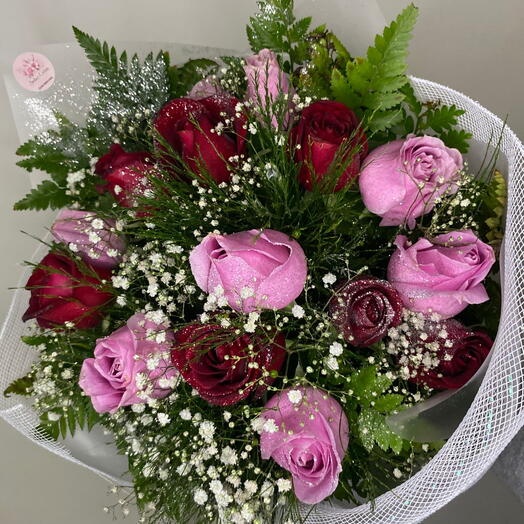 Buquê Plenitude 16 Rosas Mistas