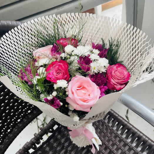 Buquê com 6 Rosas Vânia e Pink