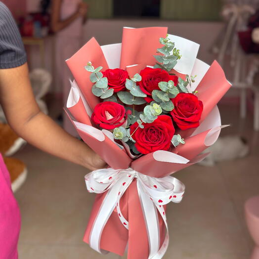 Buquê de 5 Rosas Importadas