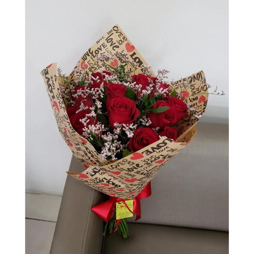Bouquet Love com 12 Rosas Vermelhas
