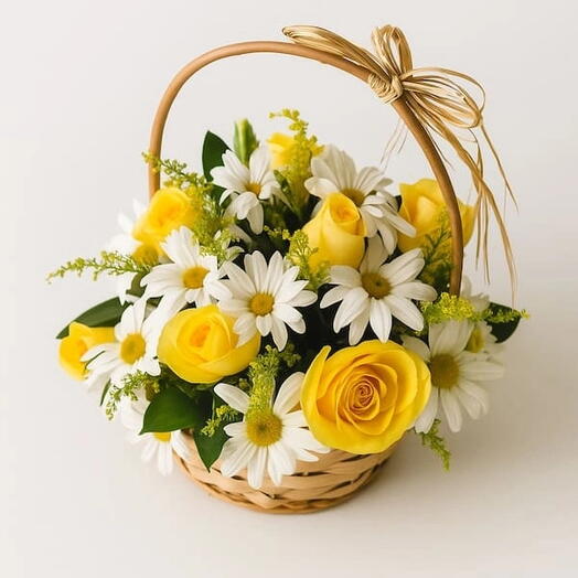 Cesta de Rosas Amarelas e Margaridas Brancas