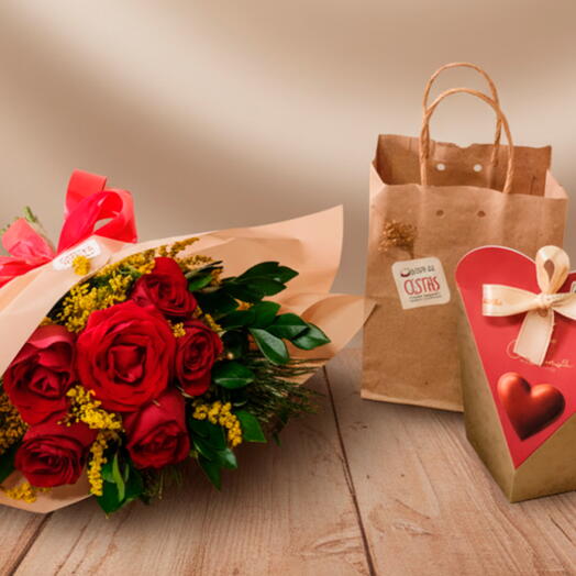 Buquê com 6 Rosas Vermelhas com Chocolate Coração Premium