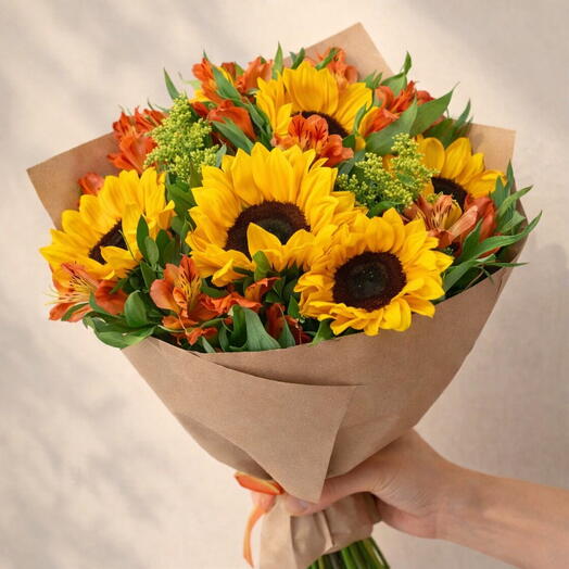 Girassois e astromelias