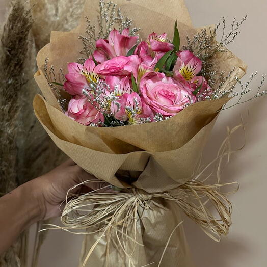 Rosas com Astromelias C/6