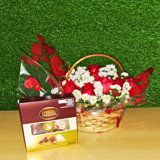 Cesta com Rosas e Bombom Ferrero Rocher