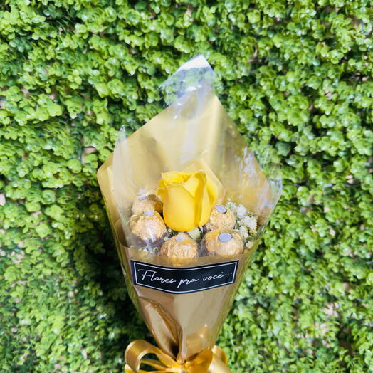 Rosa Amarela com Ferrero - Doce Amor