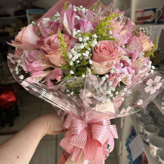 Buquê 12 Rosas Cor de Rosa Luxo