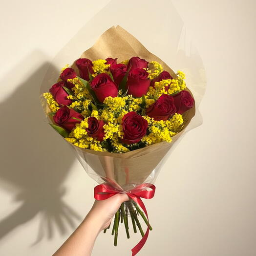 Buquê com 12 Rosas Tipo Exportação