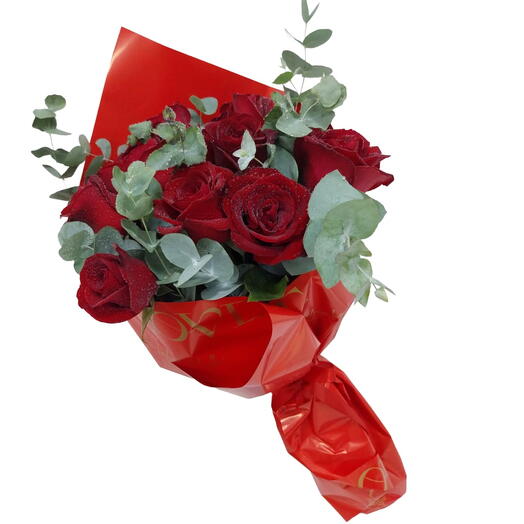 Buquê de 12 Rosas e Eucalipto