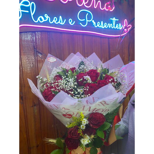 Buquê com 24 Rosas