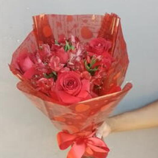 Buque pequeno de rosas