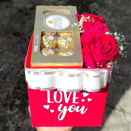 Box com Rosas e Chocolate  Ferrero Rocher Decoração Vermelha