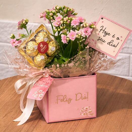 Cachepot Dia Especial com Flores   Chocolate