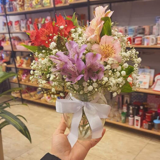 Arranjo Simples de Astromelias