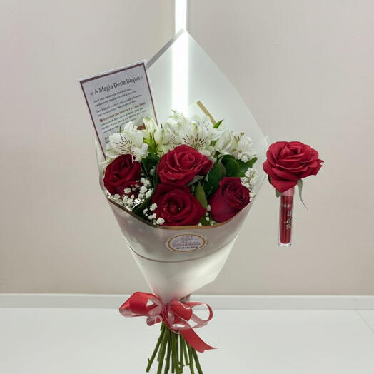 Buquê Beijo em Rosas (Vermelho)