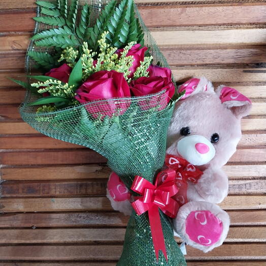 Bouquet De Rosas Com Pelucia