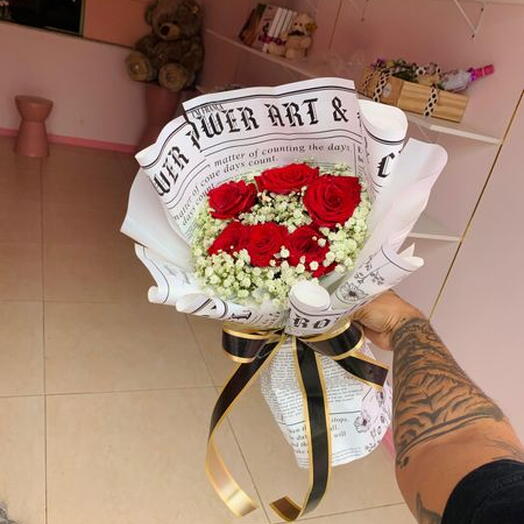 Buquê de 6 Rosas Vermelhas