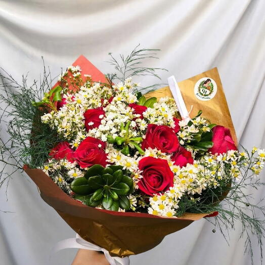 Buquê de 15 Rosas Vermelhas