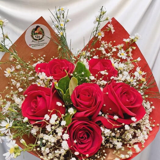 Buquê de 6 Rosas Vermelhas