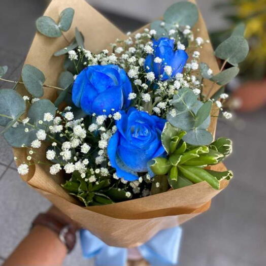 Buquê com 3 Rosas Tingida de Azul