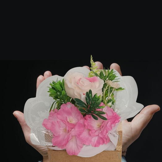 BOX CORAÇÃO E FLORES PEQUENO