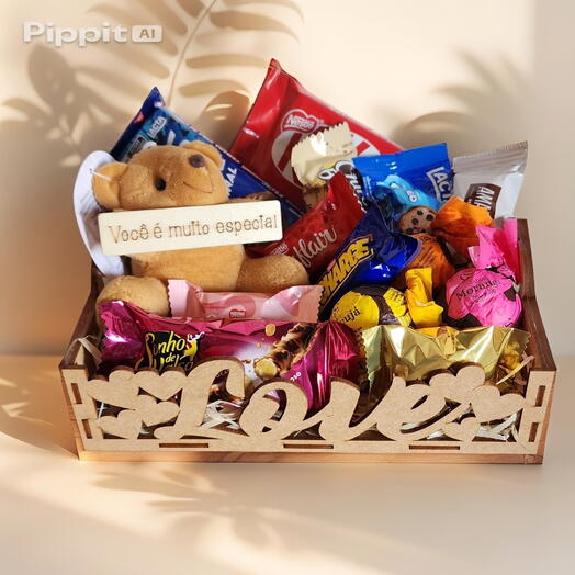 Cesta "Love" com Chocolates e  Mini Pelucia de Chaveiro