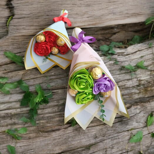 BUQUÊ ROSAS ETERNAS