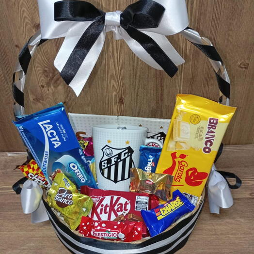 Cesta de chocolates santos