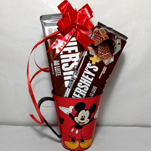 Caneca Mickey e Chocolates