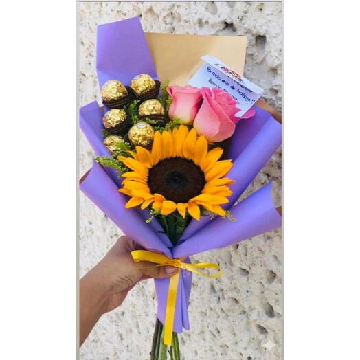 Ramalhete de Girassol com Rosa e Chocolates