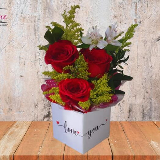 Arranjo Box 3 Rosas Vermelhas