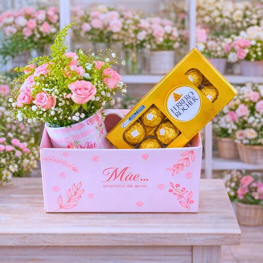 Cesta Dia das Mães com flores e Ferrero Rocher