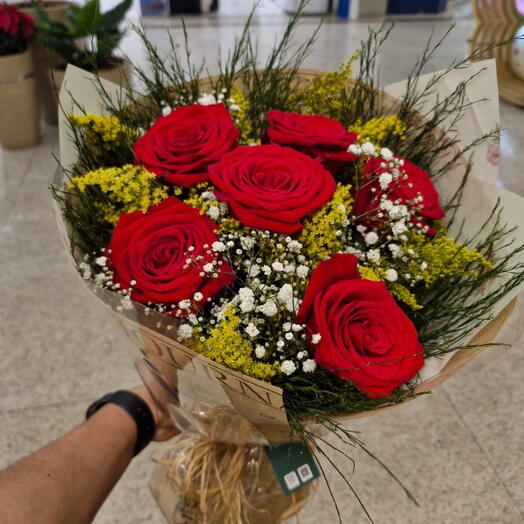 Buquê Com 6 rosas