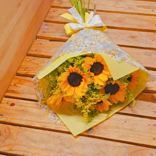 Bouquet 6 girassois regando amor